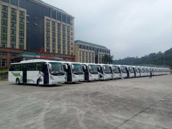 租車(chē)自動(dòng)擋安全省事