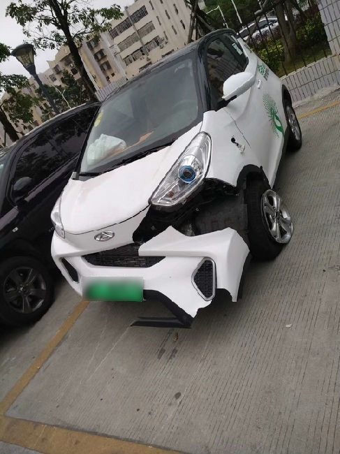 珠海新投放的共享汽車被虐,出行服務(wù)國人素質(zhì)考驗(yàn)